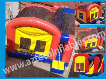 juego inflable multicolor